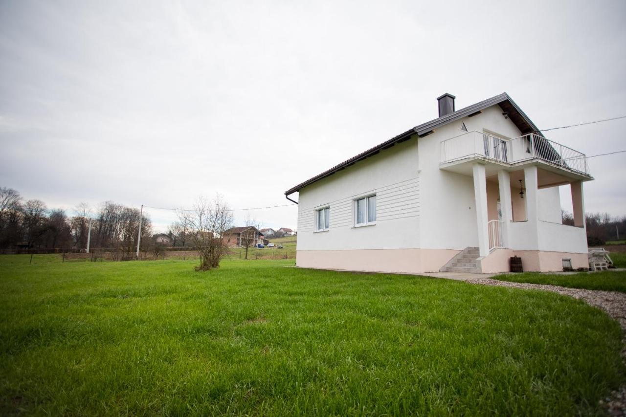 Guest House Pin Laktaši Exterior foto